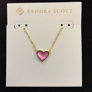 pink kendra scott heart necklace